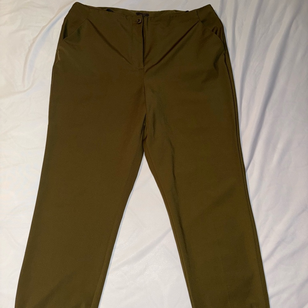 Worthington Women’s Mid Rise Slim Fit Ankle Pant
